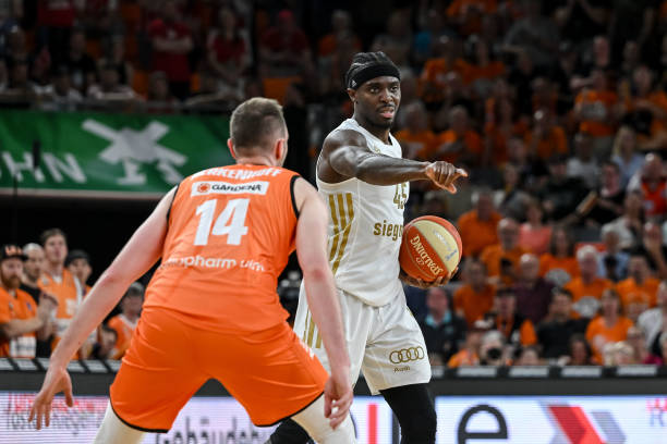 任何一环的 任何一环的