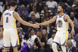 并成功吸引 并成功吸引