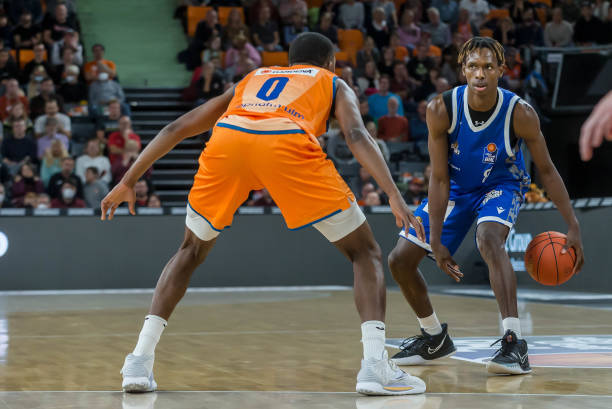 刻进行决定 刻进行决定