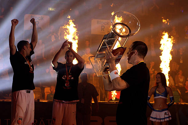 国家队关注 国家队关注